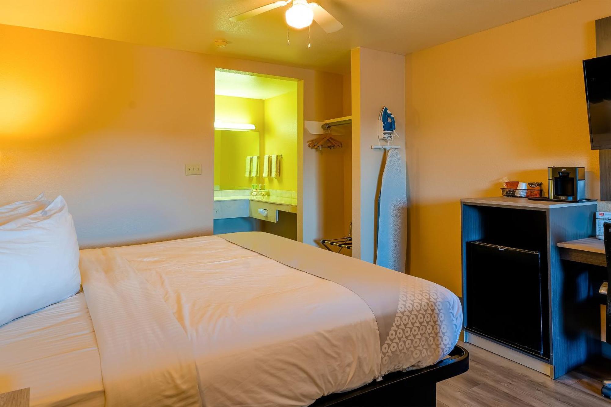 Oyo Hotel Yoakum West Kültér fotó